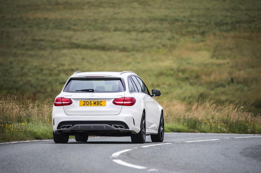  Mercedes-AMG C43 4Matic Estate 2016 года  (UK) (фото 11 из 30)